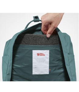 F23510664-Mochila-Kånken-Classica-Frost-Green-3