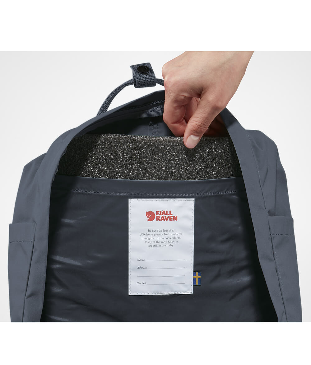 F23510031-Mochila-Kånken-Classica-Graphite-3