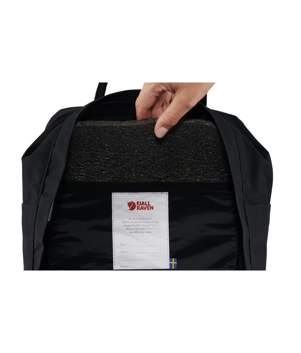 F27172550-Mochila-Kånken-Classica-Laptop-15-Black-2