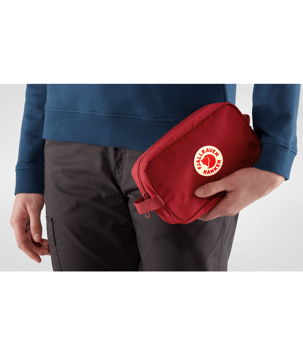 Necessaire-Kanken-Gear-Bag-detalhe-1
