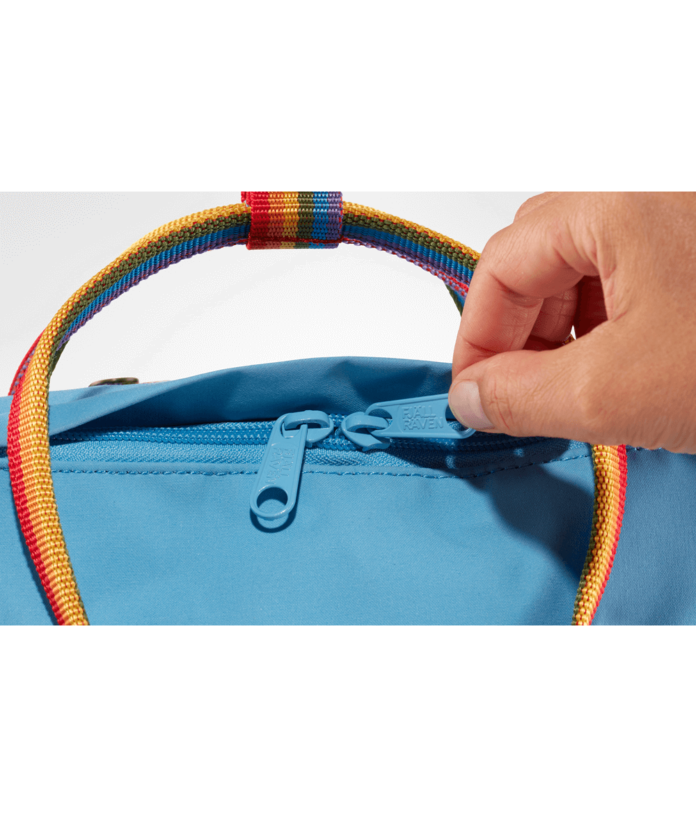 mochila-kanken-rainbow-air-blue-F23620F508907-6