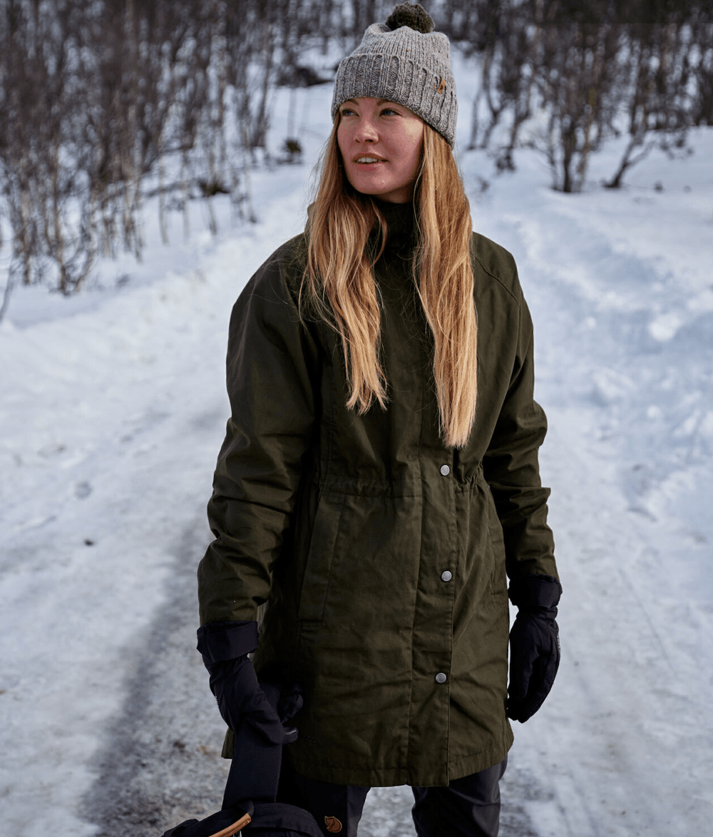 Gorro-ovik-pom-chalke-white-F84769-F113_4