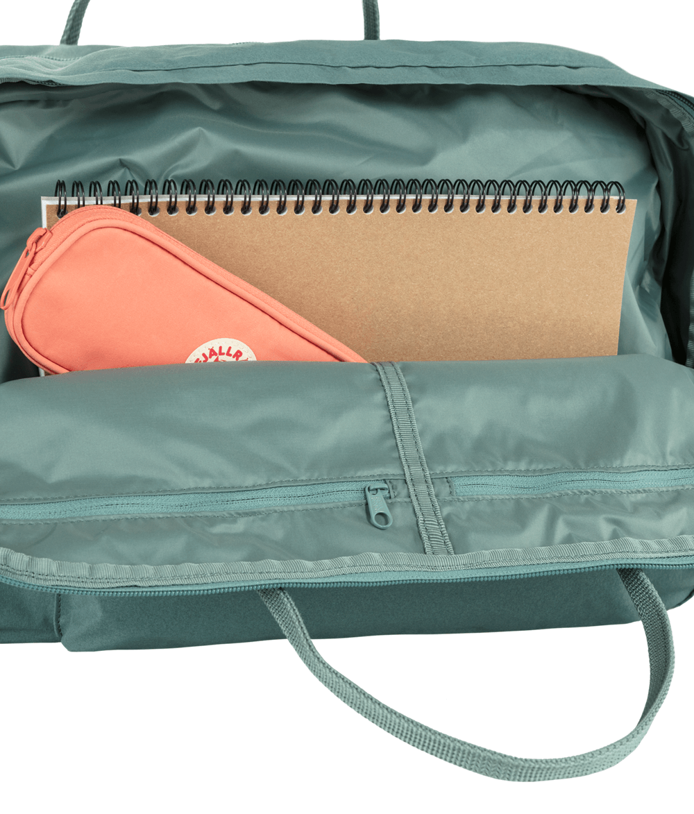 mala-kanken-weekender-blackberry-F23802F424-5.png