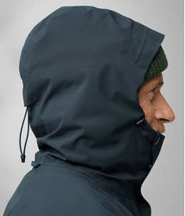 HC_Hydratic_Padded_Trail_Jkt_M_12500159-555_J_MODEL_FJR.png