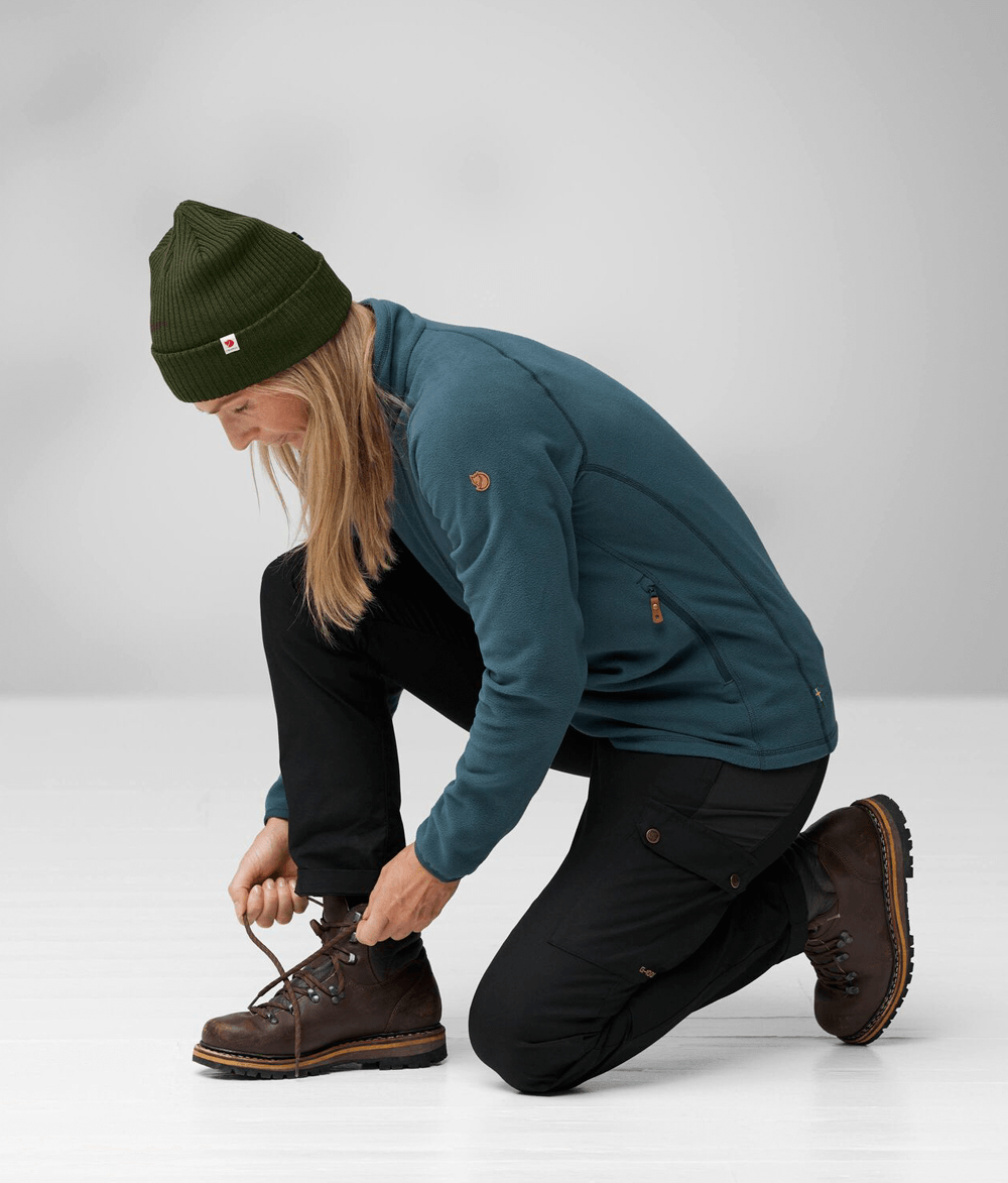 Ovik_Lite_Fleece_Jacket_W_14600173-570_H_MODEL_FJR.png