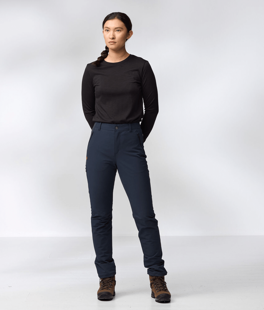 Abisko_Wool_LS_W_84102-550_F_MODEL_FJR.png