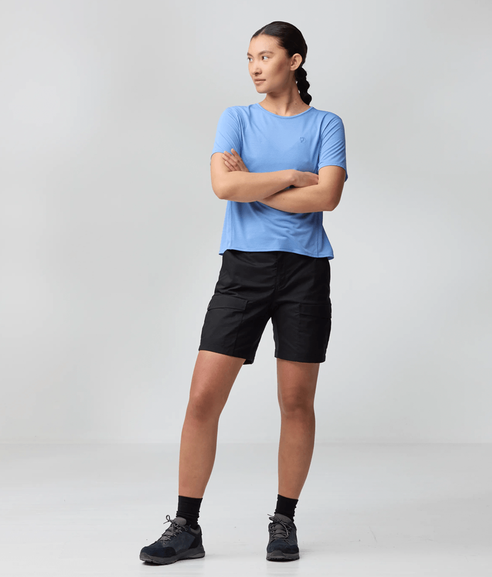 camiseta-feminina-abisko-lite-F14600203-4.png