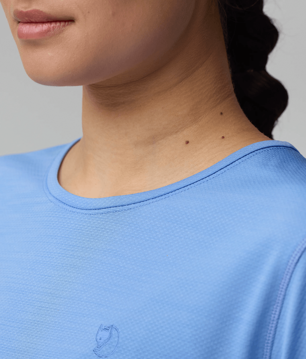 camiseta-feminina-abisko-lite-F14600203-5.png
